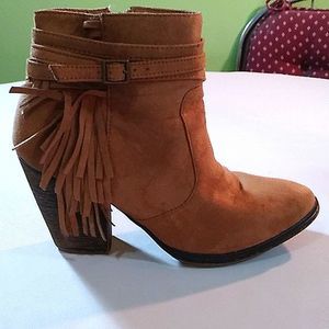 Suede ankle boots by dollhouse size 7 camel color with Fringe.